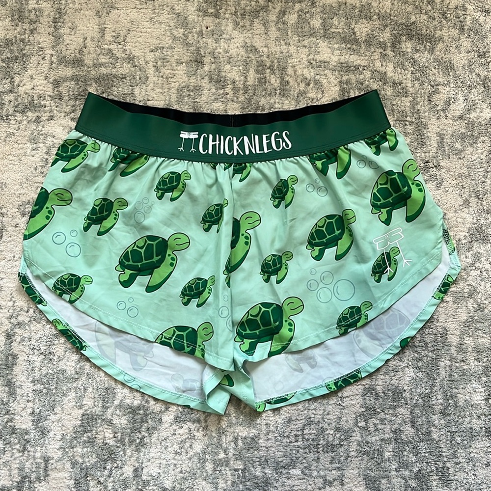 Chickenlegs Running Short, 1.5” split short, L